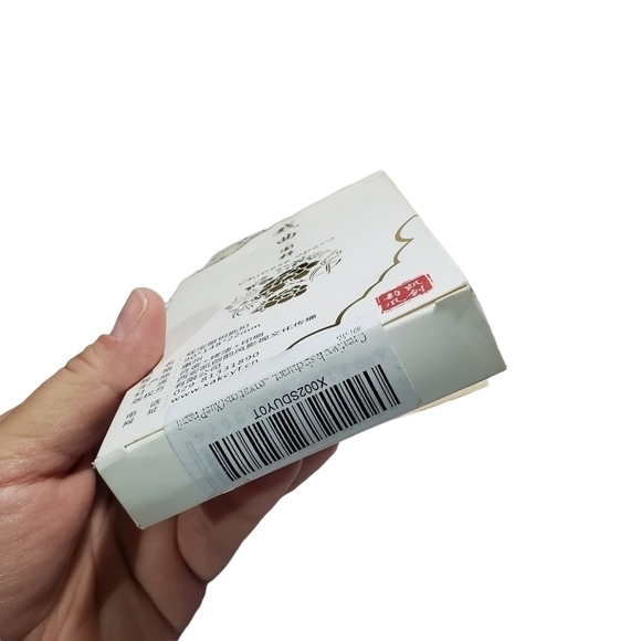 NIB Chinese Opera key Fob Keychain Keyring Goldtone and enamel - Picture 5 of 5